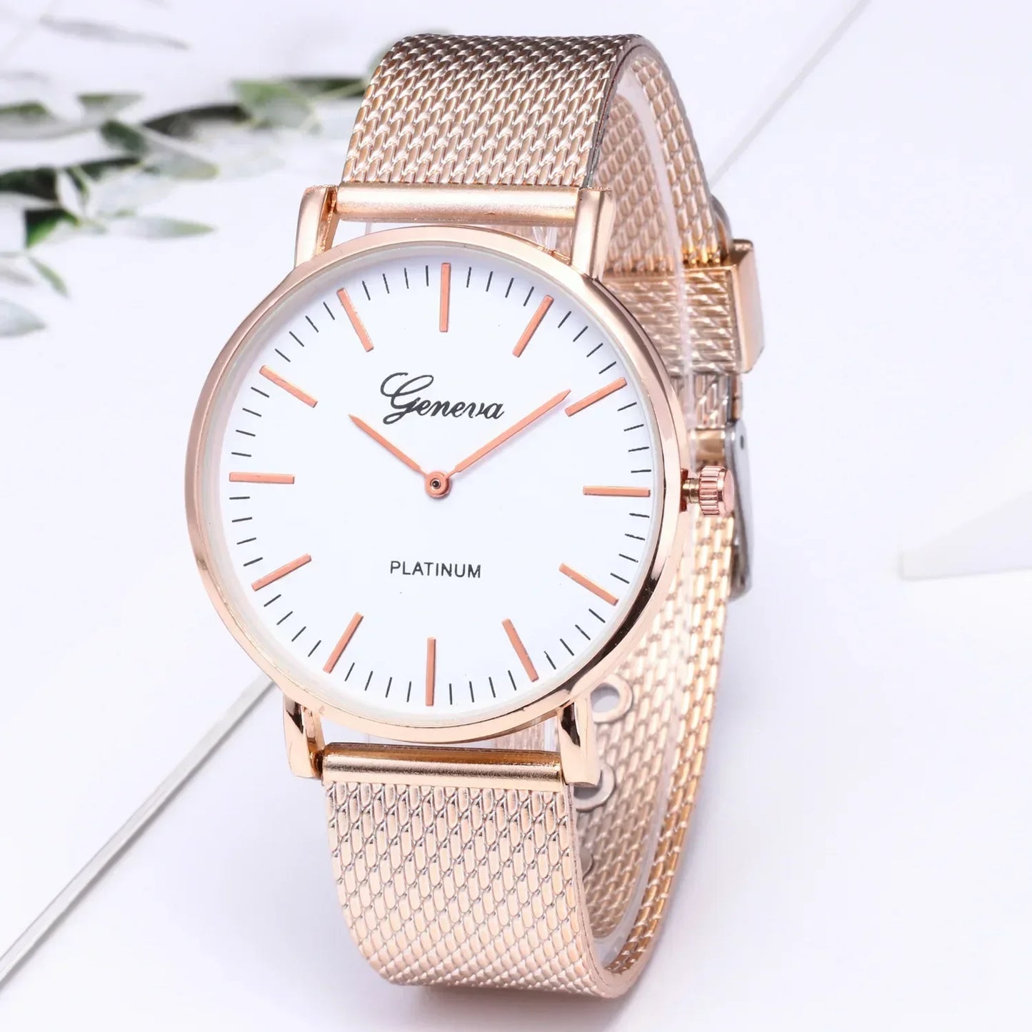 Luxury Wrist Watches for Women Fashion Quartz Watch Silicone Band Dial Women Wathes Casual Ladies Watch Relogio Feminino